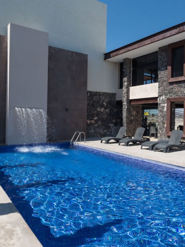 Figue-Residencial-Zibata-Queretaro-Amenidades-Alberca2